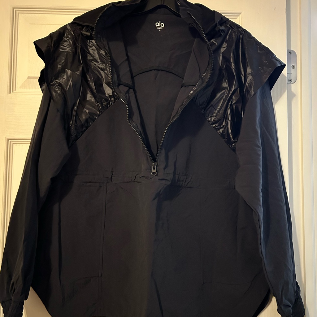 Alo Yoga Black Hooded Windbreaker Jacket